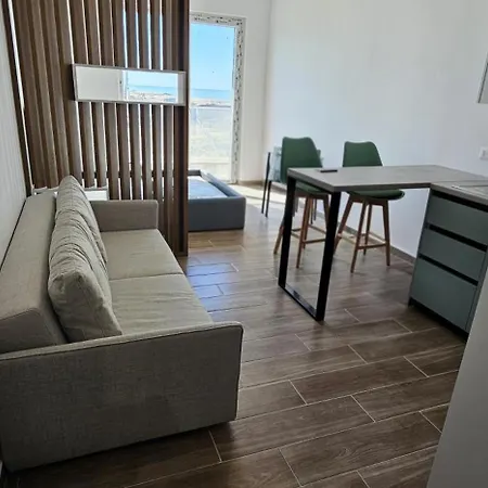 Bright Steps From The Shore Apartament Qerret (Kavaje)