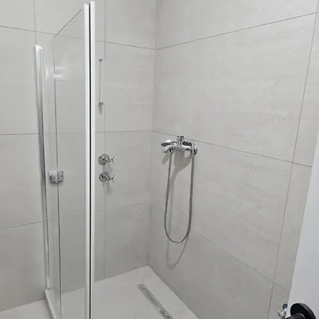 Apartament Bright Steps From The Shore *